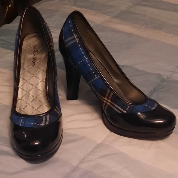 UNIONBAY Shoes - Union Bay Plaid Blue Heels